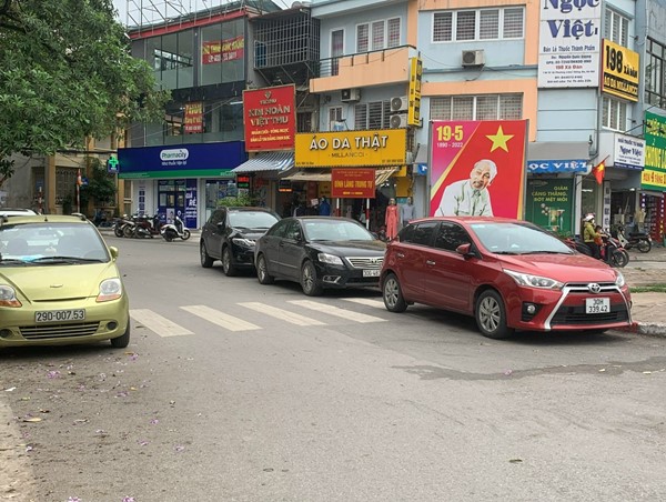Phường Phương Liên, quận Đống Đa “bỏ quên” vi phạm trật tự đô thị?