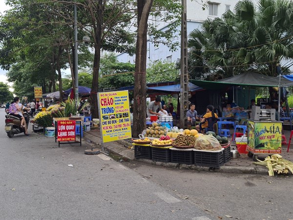 Quận Bắc Từ Liêm: Vi phạm trật tự đô thị bủa vây khu đô thị thành phố giao lưu
