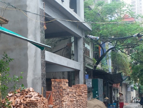 Xử lý nghiêm tình trạng lấn chiếm vỉa hè, mất mỹ quan đô thị