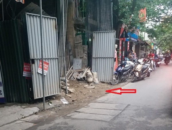 Phường Mai Động: Công trình sai phạm “bức tử” vỉa hè?