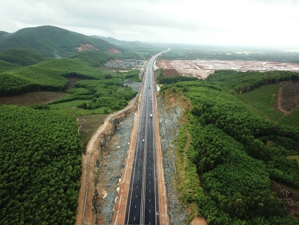 Thứ trưởng Bộ GTVT: Cao tốc Đà Nẵng - Quảng Ngãi có vấn đề