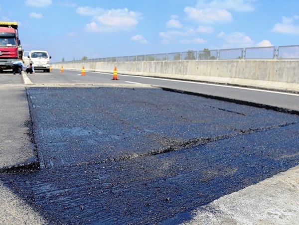 Đường hỏng không kịp sửa sẽ bị dừng thu phí