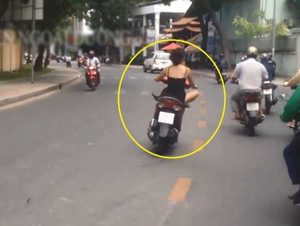 Đừng nhanh một phút...