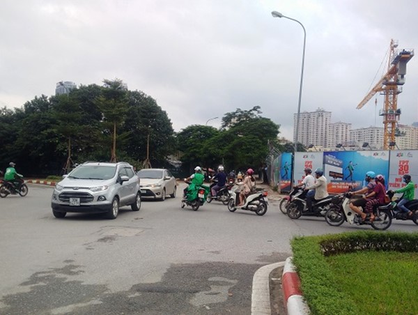 Mất an toàn tại nút Phạm Văn Bạch - Tôn Thất Thuyết