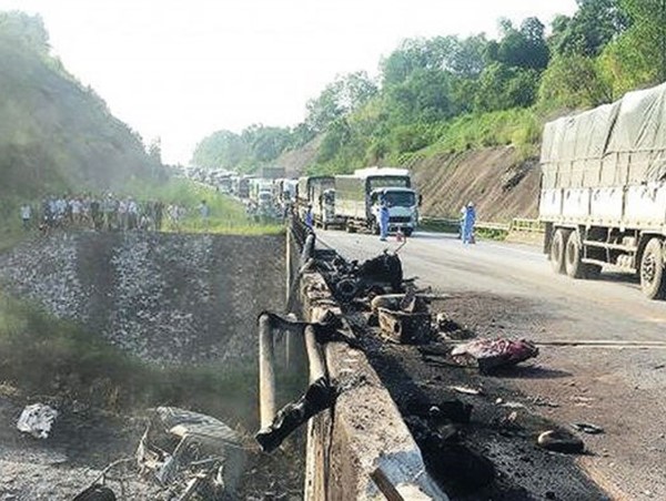 Phân luồng cao tốc Nội Bài – Lào Cai để sửa cầu Ngòi Thủ