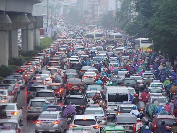 Ùn tắc giao thông ở Hà Nội gây thiệt hại hàng tỷ đồng mỗi năm