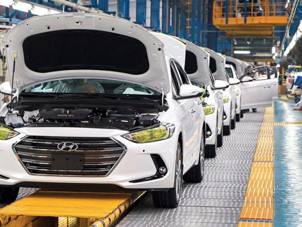 Thuế nhập khẩu ôtô về 0% nhưng giá ôtô lại không hề giảm?