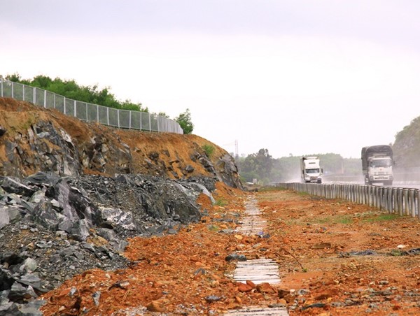 Đình chỉ công tác Giám đốc BQL cao tốc 34.500 tỷ đồng, kỷ luật các cá nhân liên quan