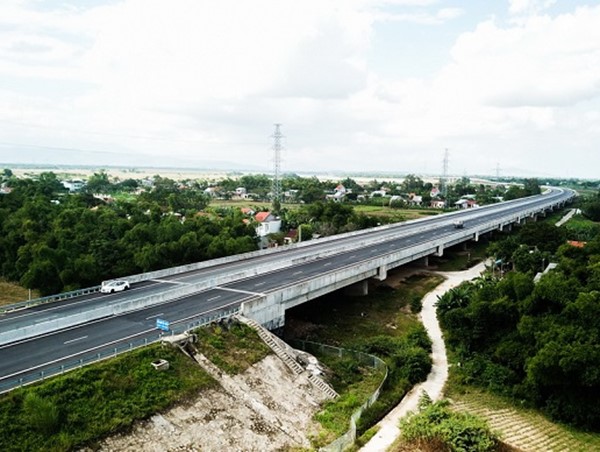 Giải quyết các tồn tại trên cao tốc 34.500 tỷ đồng