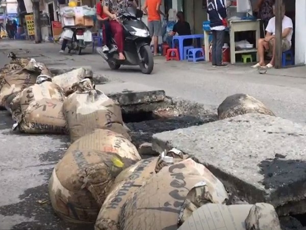 Hà Nội: Hiểm họa trên đường Nguyễn Khoái