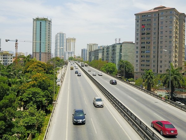 Hãm áp lực giao thông bằng “phanh” chính sách