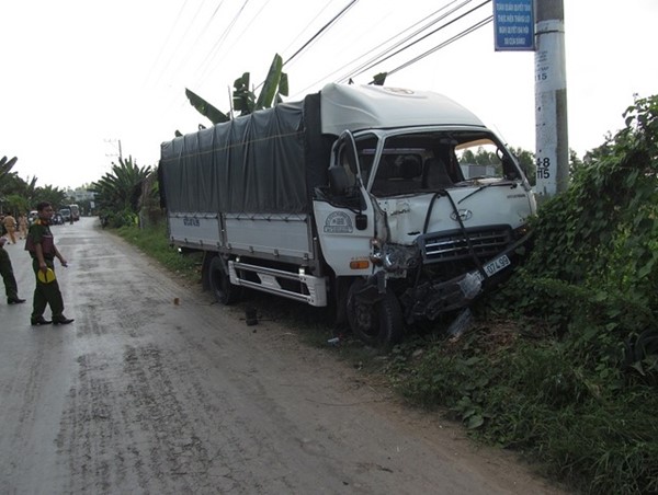 Tài xế ngủ gật trong khi lái xe, 1 đại úy CSGT bị tông tử vong 