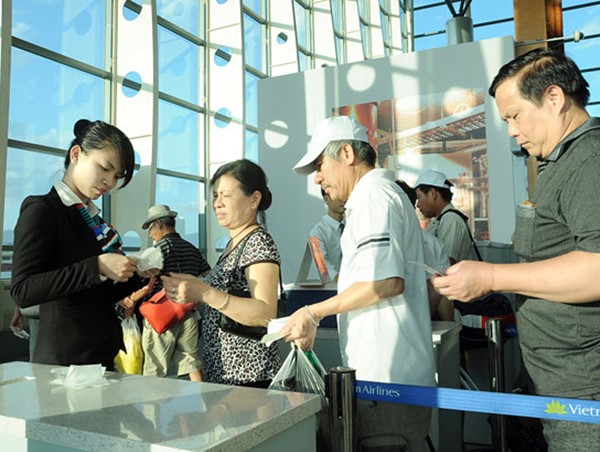 Chậm, hủy chuyến và thư gửi mẹ của một tiếp viên