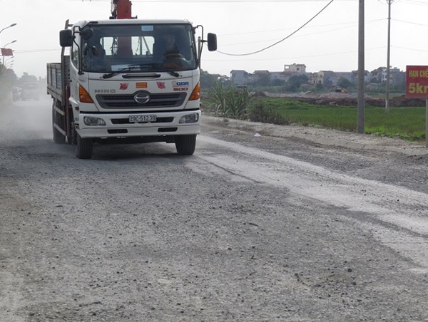 Hoài Đức: 3 lần cải tạo, đường Sơn Đồng vẫn bị xuống cấp