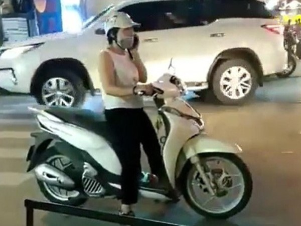 Nhìn trước, ngó sau