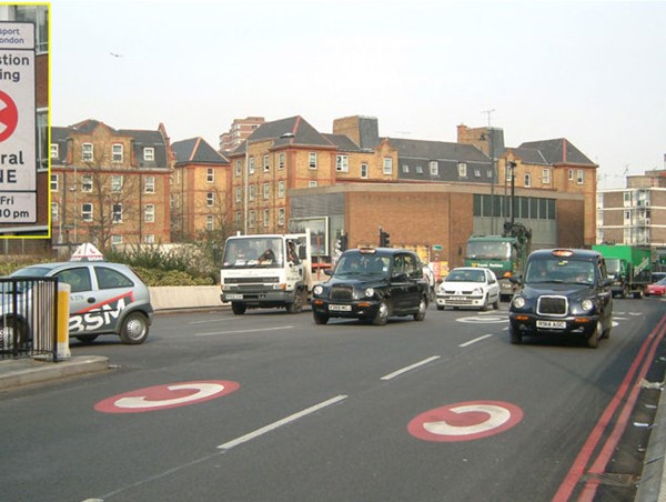 Những 'chiêu độc' thu phí phương tiện vào nội đô của các thành phố lớn thế giới - Bài 2