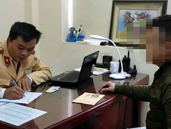 Hà Nội: Xử lý lái xe đi lùi trên đường Vành đai 3