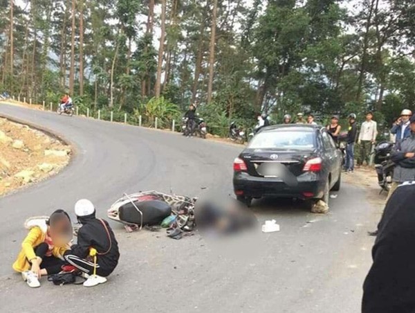 Đôi nam nữ gặp tai nạn khi đổ đèo Tam Đảo