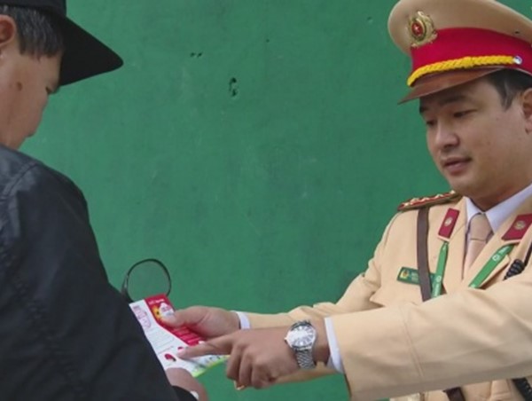 Đội mũ bảo hiểm cho trẻ em - Phải được hình thành như một thói quen