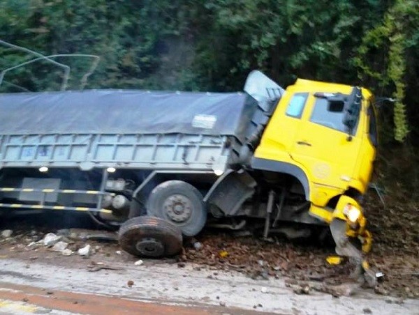 Ngày nghỉ lễ, liên tiếp xảy ra TNGT trên Quốc lộ 6