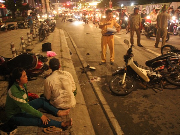 ‘Tai nạn liên hoàn’ – Sự xuống cấp của đạo đức lái xe