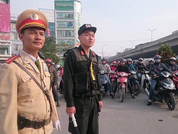 24 tổ Cảnh sát cơ động tham gia phân làn giao thông