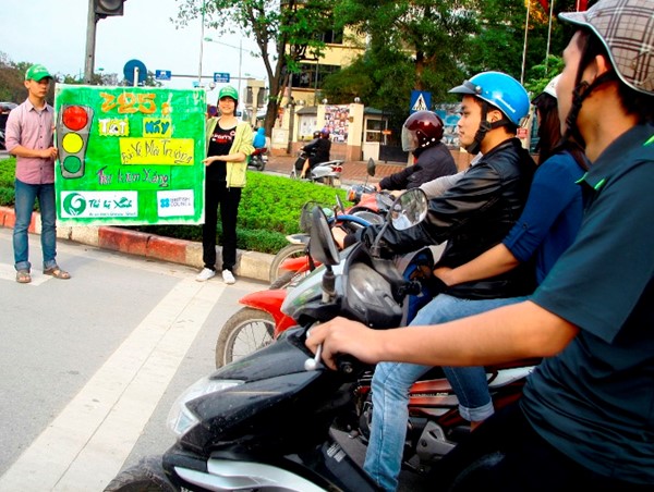 Tháng “củ mật” - tháng của sự vội vàng