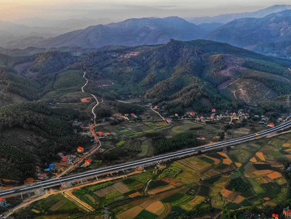 Mức phí trên cao tốc Hạ Long - Vân Đồn từ ngày mùng 3 Tết Nguyên đán Kỷ Hợi