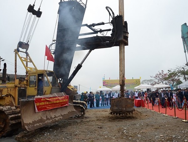 Khởi công xây dựng cầu Cửa Hội nối đôi bờ sông Lam