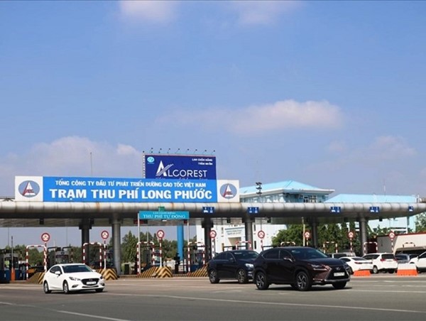 Tổng cục Đường bộ nói gì về việc VECE từ chối phục vụ 2 phương tiện trên cao tốc?