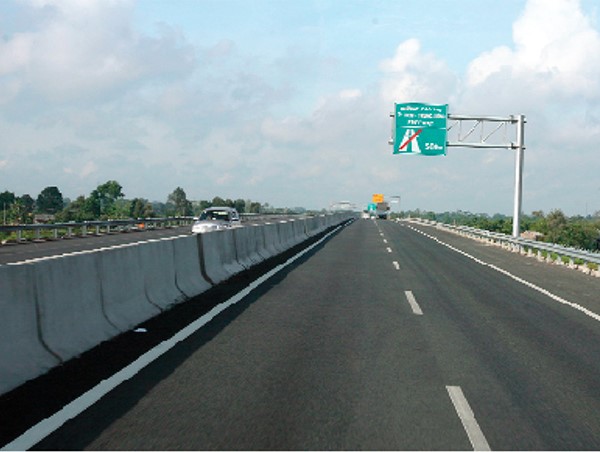 Thủ tướng yêu cầu hoàn thành đúng tiến độ dự án cao tốc Trung Lương - Mỹ Thuận