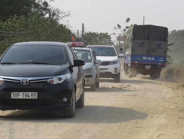 Nhiều bất cập trong cải tạo cầu Chiếc