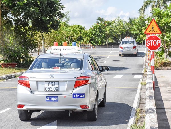Thanh tra công tác sát hạch lái xe tại 13 địa phương