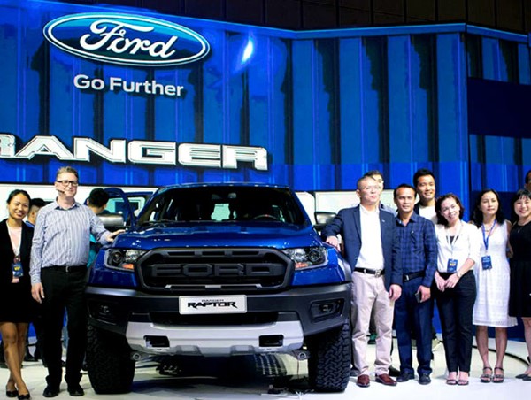 Tăng phí trước bạ xe bán tải: Khách Việt có còn mặn mà?