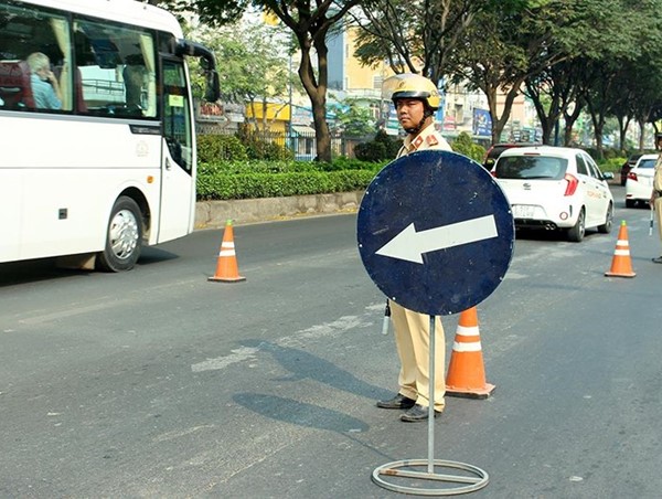 TP Hồ Chí Minh: Tổng kiểm tra việc thắt dây an toàn trên ôtô