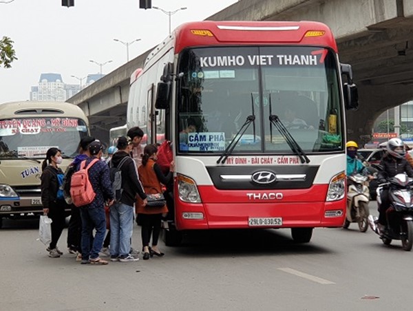 Xe khách Kumho Việt Thanh: Nhiều vi phạm trên đường Vành đai 3