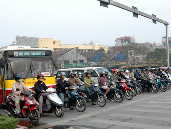 Hạn chế phương tiện cá nhân: Giãn áp lực giao thông trong nội đô