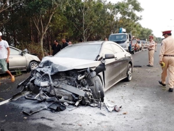 Khởi tố tài xế ô tô gây tai nạn trên cao tốc Liên Khương – Prenn