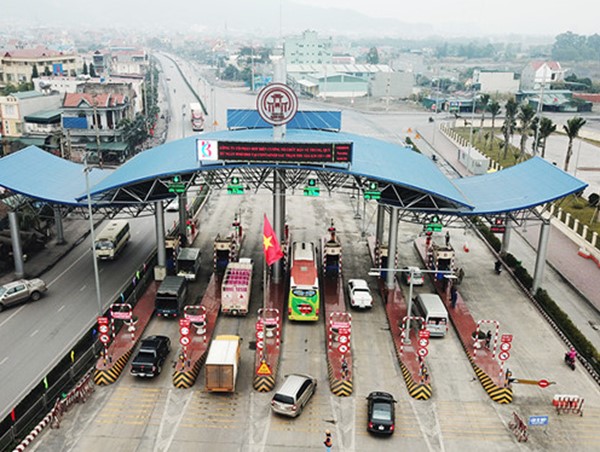 Chủ động xả trạm khi xảy ra ùn tắc kéo dài tại các trạm thu phí