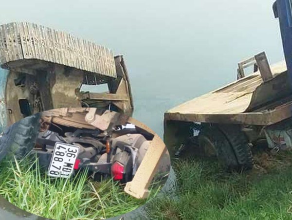 Xe tải hết hạn đăng kiểm tuột dốc, đè tử vong 2 học sinh