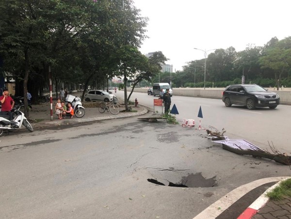 Đã xác định được nguyên nhân gây ra hố “tử thần” trên phố Trần Đại Nghĩa