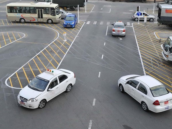 Sẽ tăng độ khó đề thi bằng lái xe ô tô