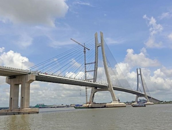 Sẽ khắc phục rạn nứt mặt đường dẫn cầu Vàm Cống trước ngày 9/7