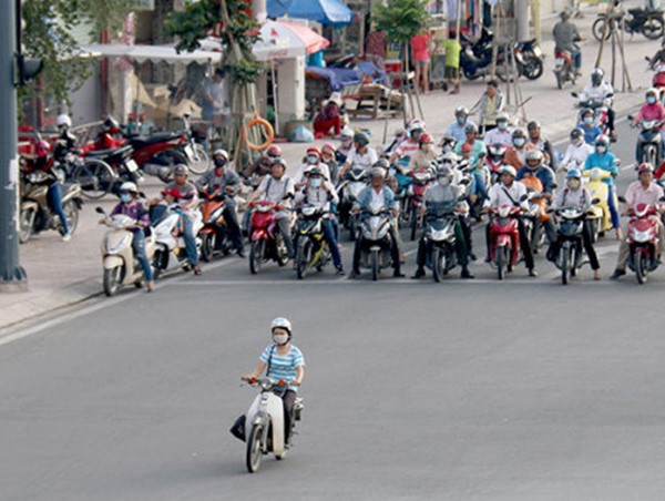 Hơn nhau đâu chỉ nửa bánh xe !