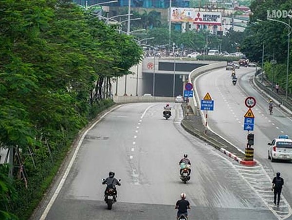 Những tai nạn tại hầm Kim Liên: Lỗi thiết kế hay ý thức người tham gia giao thông?