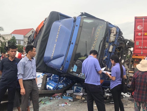 [Clip] Quốc lộ 5 – Cung đường tử thần ám ảnh người tham gia giao thông