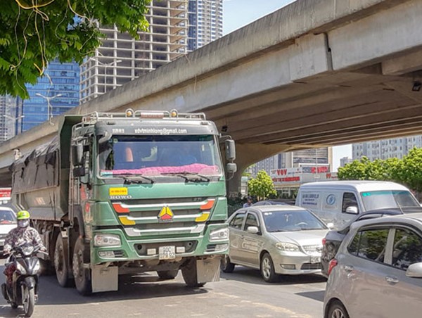 Nghiên cứu phạt nguội từ hình ảnh người dân cung cấp