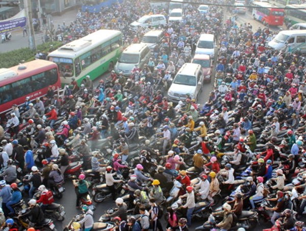 Văn hóa giao thông trong đô thị: Học cách tôn trọng luật