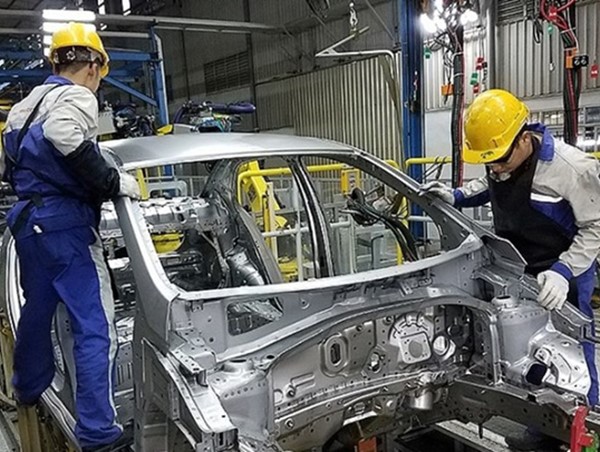 Linh kiện ô tô sản xuất trong nước sắp được giảm thuế