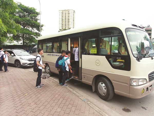 Quản lý xe đưa đón học sinh: Bịt lỗ hổng bằng luật